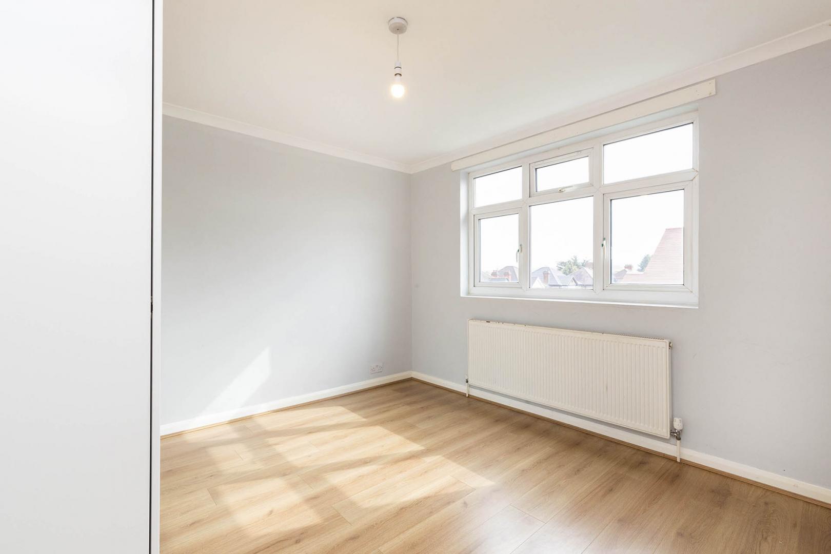 Modern and Central Apartment Hamilton Road, Dollis Hill